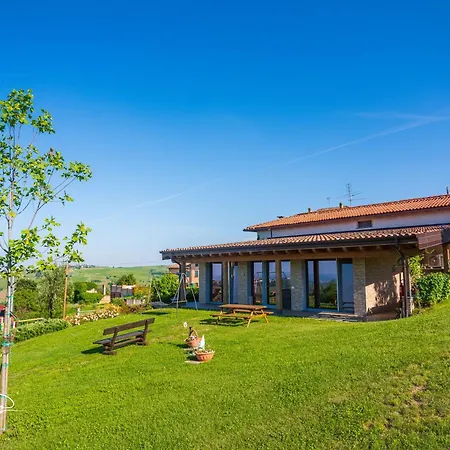 Casa Con Piscina,area Giochi Bambini. *